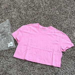Nuuds bubblegum cropped tee